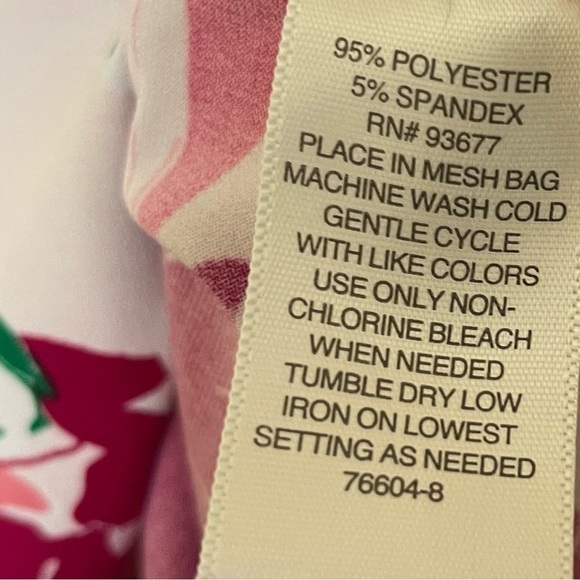 Liz Claiborne Elegant Blouse in Soft Pink - Picture 4 of 6